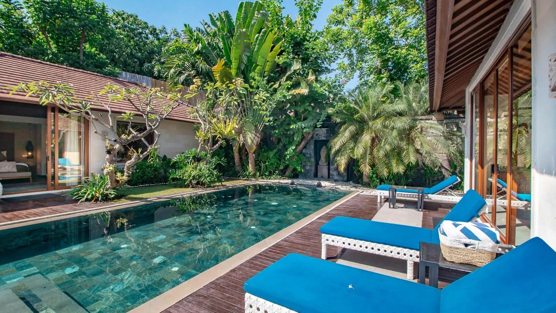 Hotel The Akasha Seminyak Bali Luxury Villas