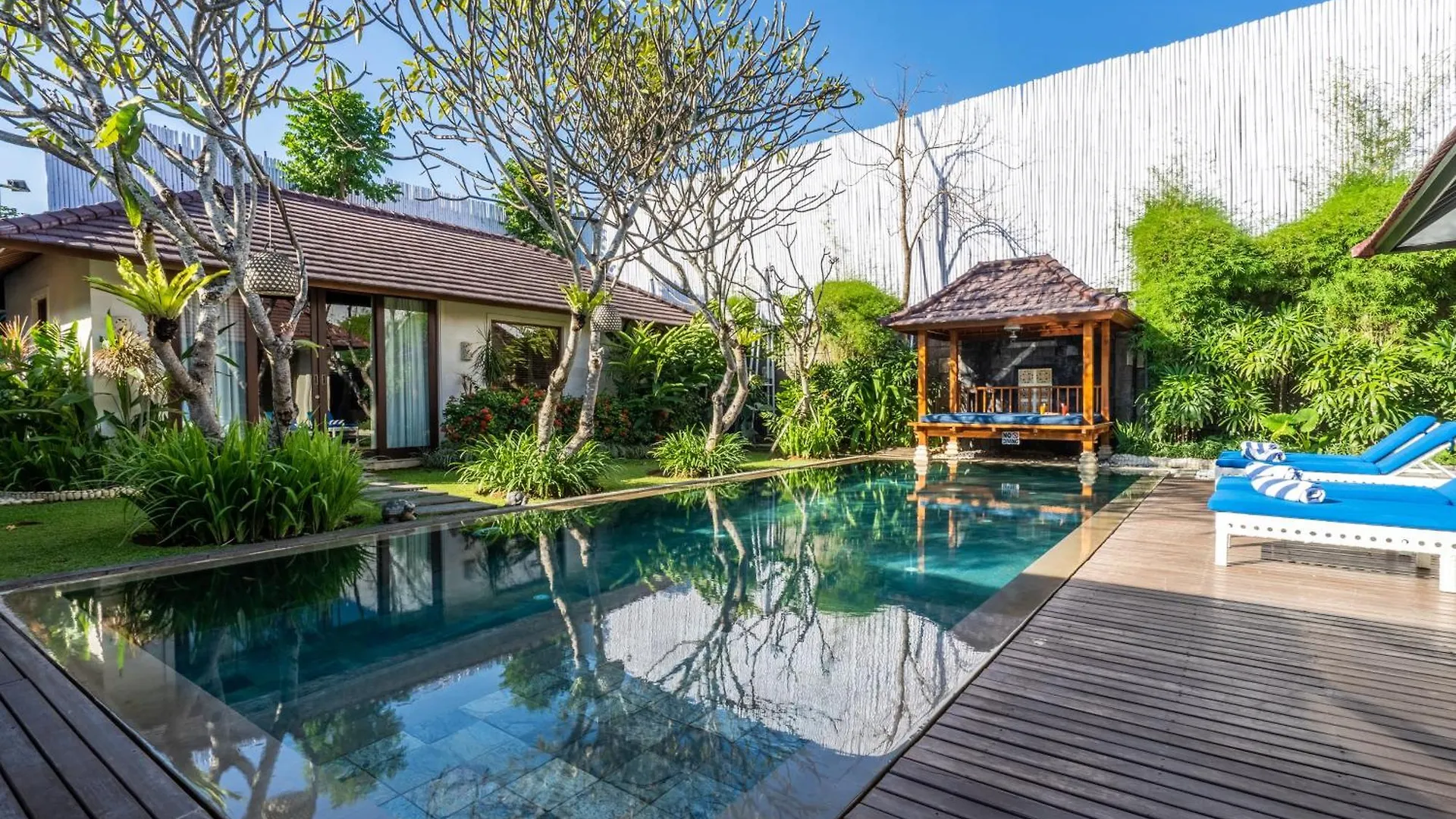 **** Hotel The Akasha Seminyak Bali Luxury Villas Indonesien