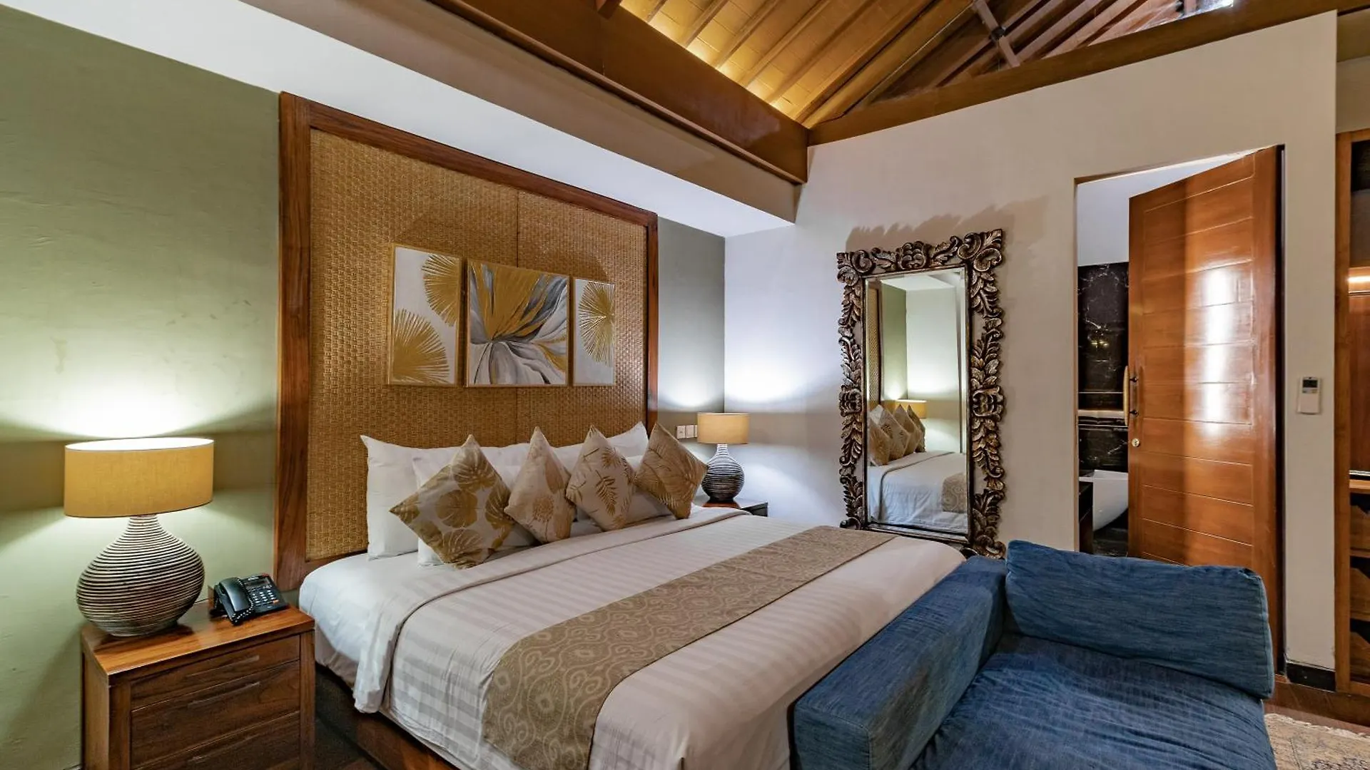 **** Hotel The Akasha Seminyak Bali Luxury Villas Indonesia
